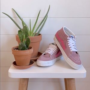 Women’s VANS 7.5 pigskin Sk8-Mid